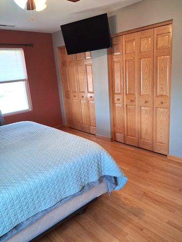 3005 Lincoln Street, Franklin Park, IL 60131