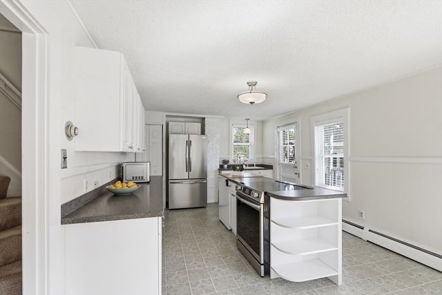 26 Quimby Ave, Woburn, MA 01801