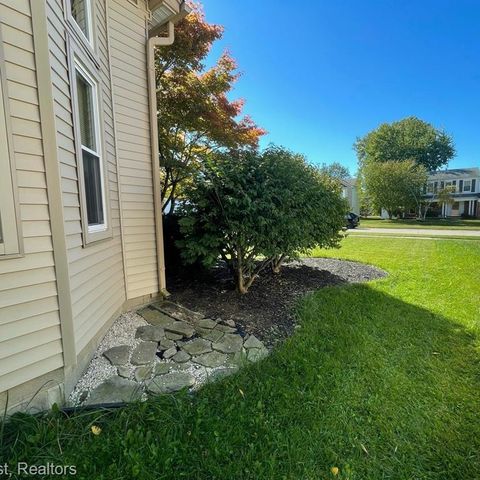 1438 Rand Rd, Canton, MI 48187