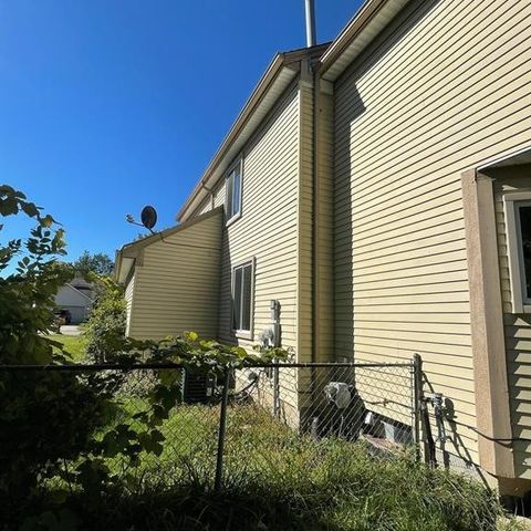 1438 Rand Rd, Canton, MI 48187