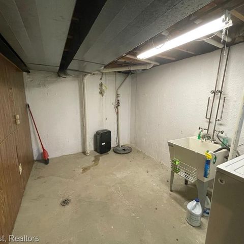 1438 Rand Rd, Canton, MI 48187