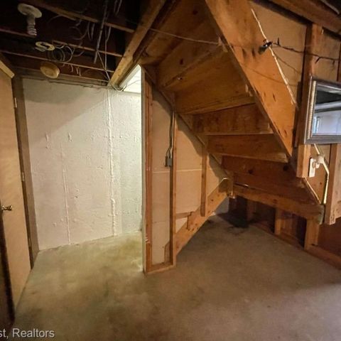 1438 Rand Rd, Canton, MI 48187