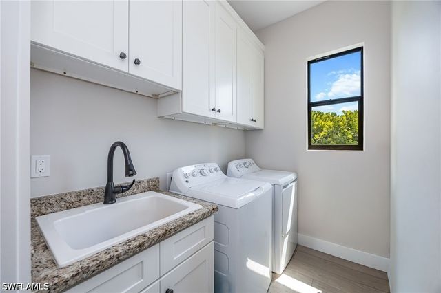3530 Hibiscus AVE, Naples, FL 34104