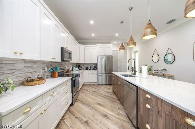 3530 Hibiscus AVE, Naples, FL 34104