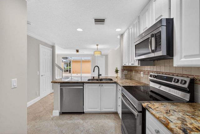 219 Soriano Drive, Jupiter, FL 33458