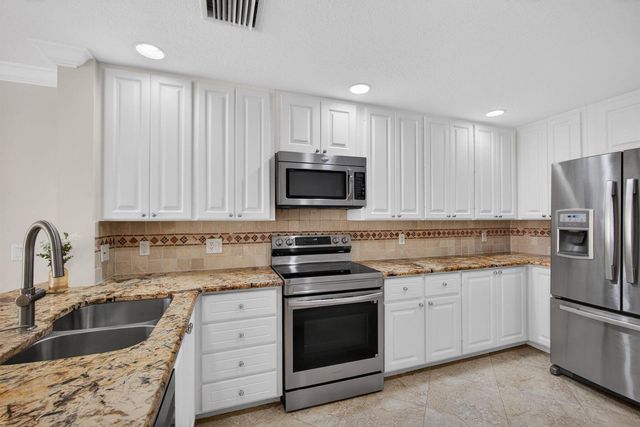219 Soriano Drive, Jupiter, FL 33458