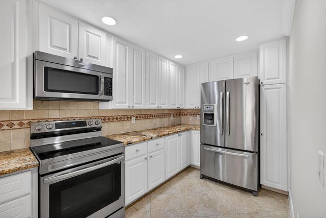 219 Soriano Drive, Jupiter, FL 33458