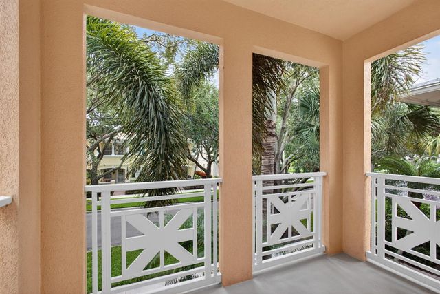 219 Soriano Drive, Jupiter, FL 33458