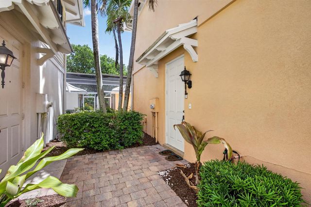 219 Soriano Drive, Jupiter, FL 33458