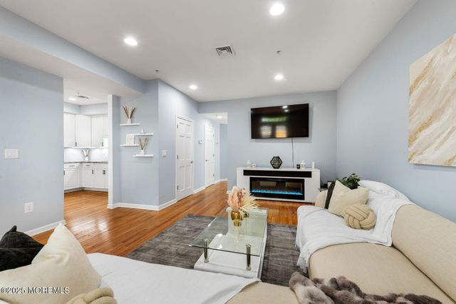 162 Main Street, Manasquan, NJ 08736