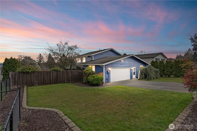 8401 68th Avenue Ct E, Puyallup, WA 98371