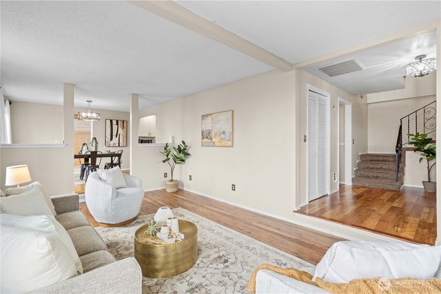 8401 68th Avenue Ct E, Puyallup, WA 98371