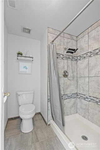 8401 68th Avenue Ct E, Puyallup, WA 98371