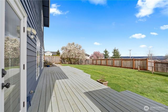 8401 68th Avenue Ct E, Puyallup, WA 98371