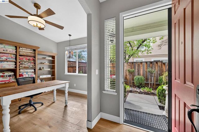 6433 Owl Way, Livermore, CA 94551