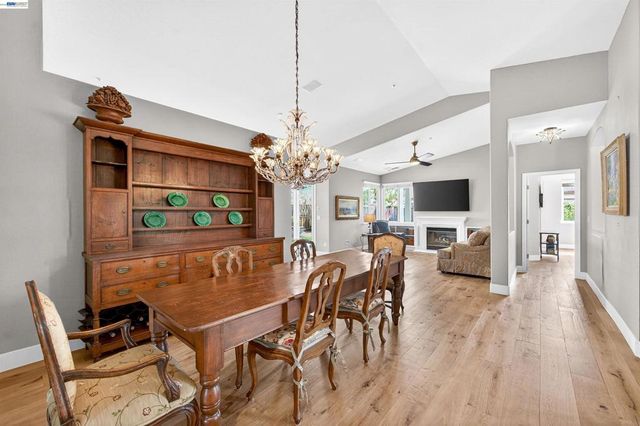 6433 Owl Way, Livermore, CA 94551