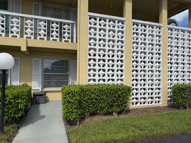 1111 Lemon Tree Terrace 104, Delray Beach, FL 33445