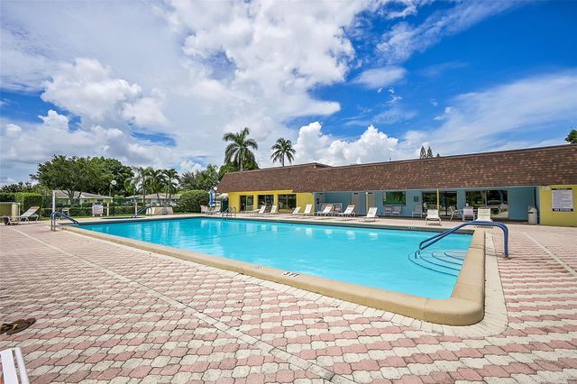 1111 Lemon Tree Terrace 104, Delray Beach, FL 33445