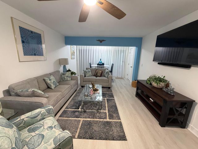 1111 Lemon Tree Terrace 104, Delray Beach, FL 33445