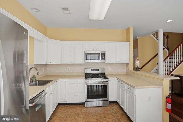 51 YORK RD, Princeton Junction, NJ 08550