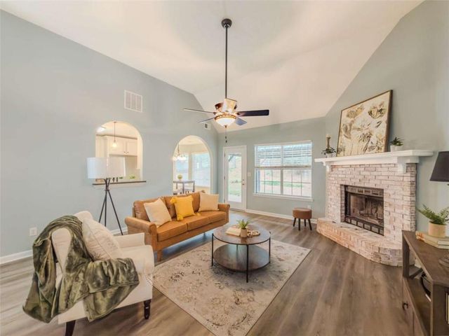 300 Greenleaf Court, Loganville, GA 30052