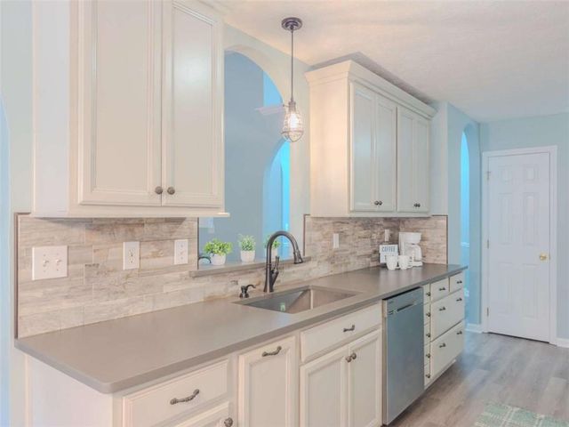 300 Greenleaf Court, Loganville, GA 30052