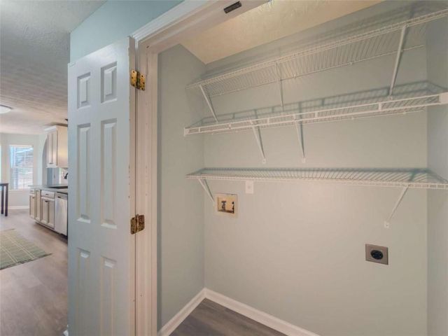 300 Greenleaf Court, Loganville, GA 30052