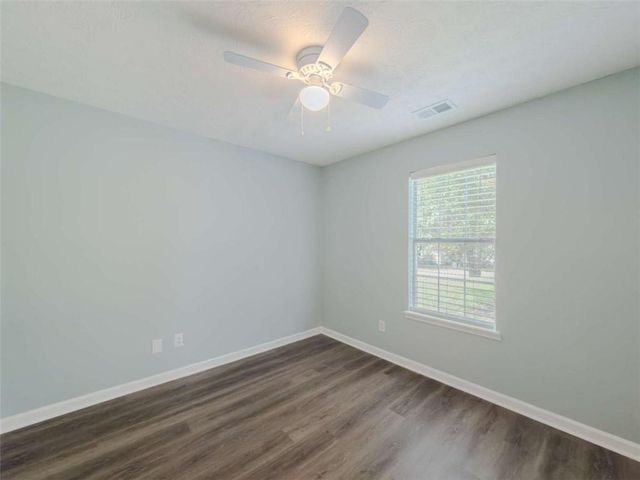 300 Greenleaf Court, Loganville, GA 30052