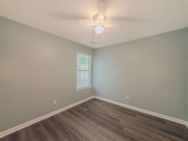 300 Greenleaf Court, Loganville, GA 30052