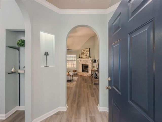 300 Greenleaf Court, Loganville, GA 30052