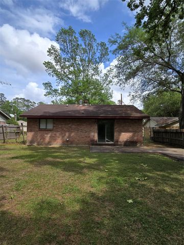 808 Willow Avenue, Cleveland, TX 77327