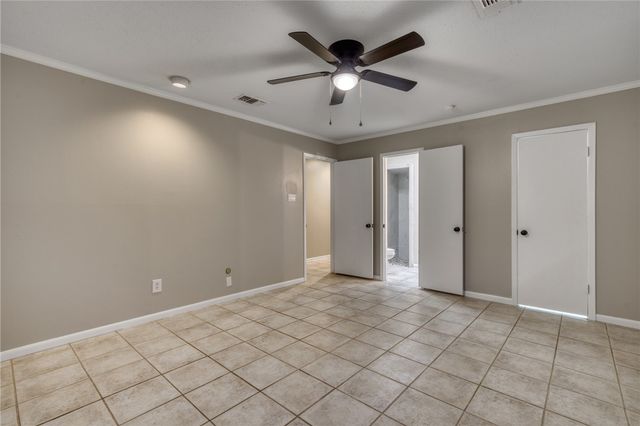 1212 South Ridgefield Circle, College Station, TX 77840