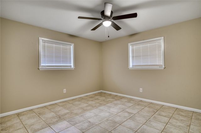 1212 South Ridgefield Circle, College Station, TX 77840