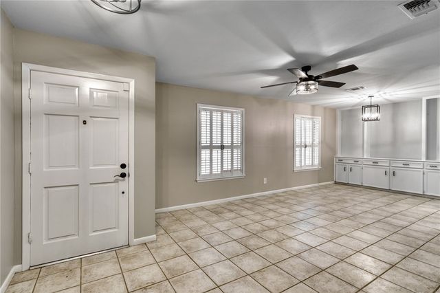 1212 South Ridgefield Circle, College Station, TX 77840