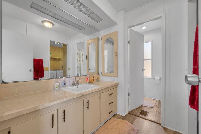 180 PARADISE N, Leesburg, FL 34788