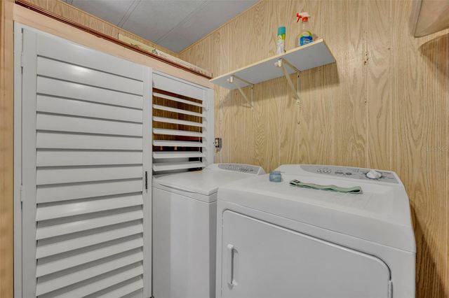 180 PARADISE N, Leesburg, FL 34788