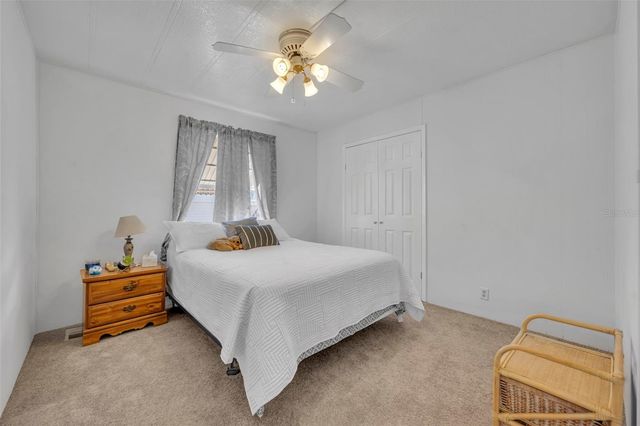 180 PARADISE N, Leesburg, FL 34788