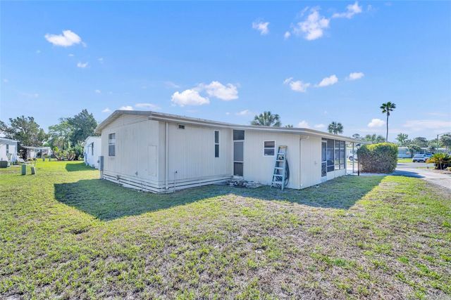 180 PARADISE N, Leesburg, FL 34788