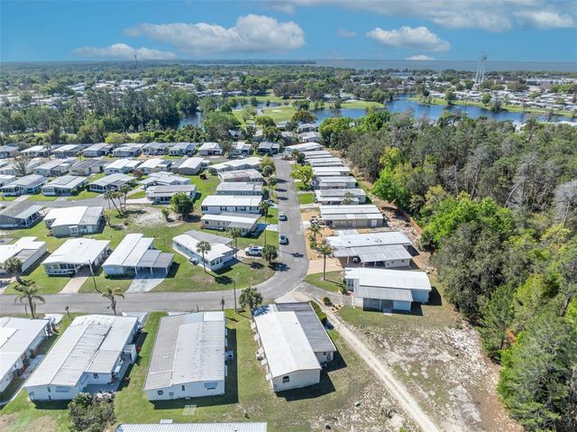 180 PARADISE N, Leesburg, FL 34788