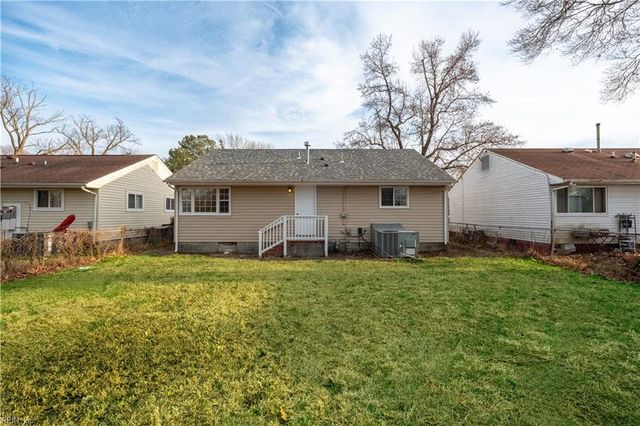 2051 Richard AVE, Hampton, VA 23664