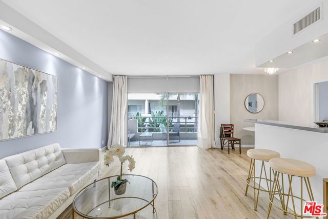 1131 Alta Loma Road 306, West Hollywood, CA 90069