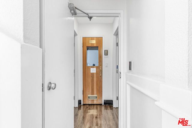 1131 Alta Loma Road 306, West Hollywood, CA 90069