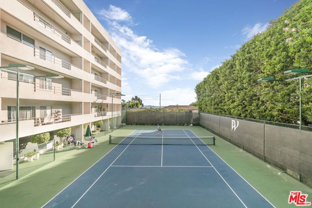 1131 Alta Loma Road 306, West Hollywood, CA 90069