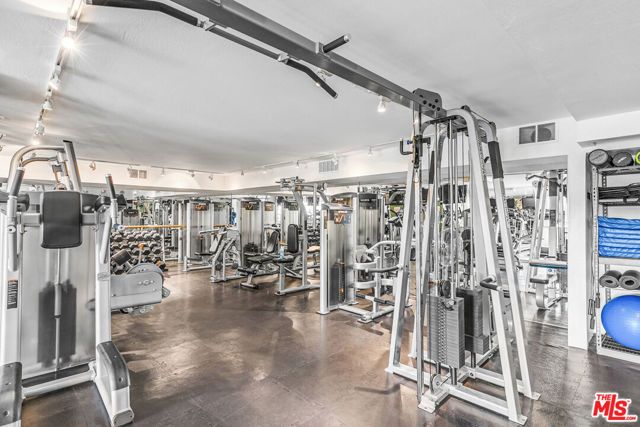 1131 Alta Loma Road 306, West Hollywood, CA 90069