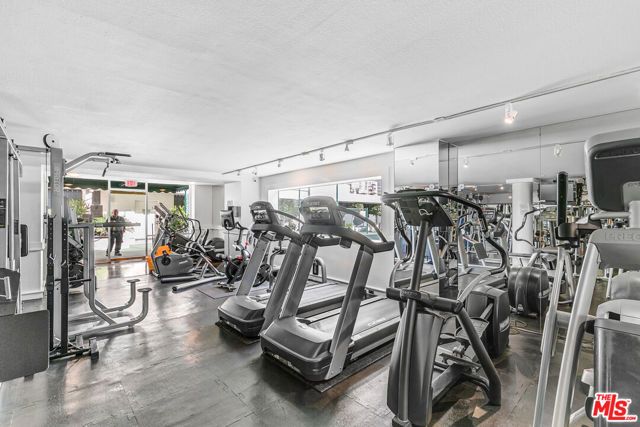 1131 Alta Loma Road 306, West Hollywood, CA 90069