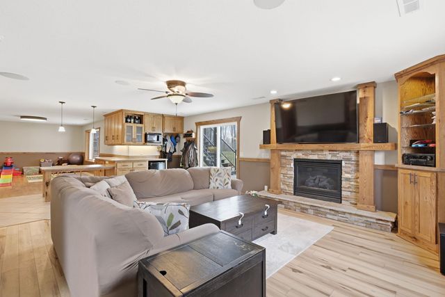 20760 Okinawa Street NE, Cedar, MN 55011