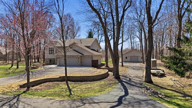 20760 Okinawa Street NE, Cedar, MN 55011