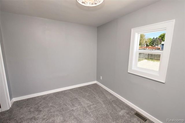 3508 Fern Avenue, Burton, MI 48529