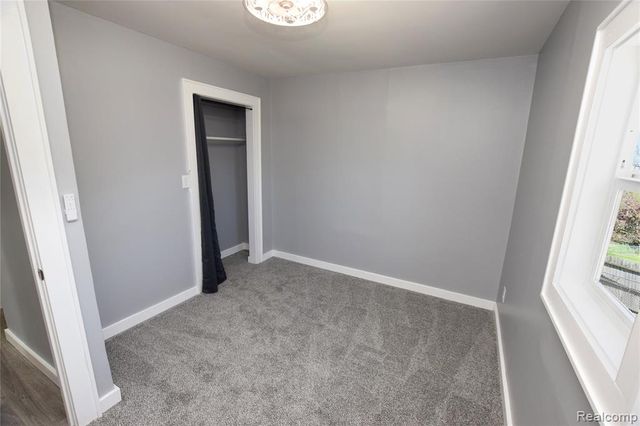 3508 Fern Avenue, Burton, MI 48529
