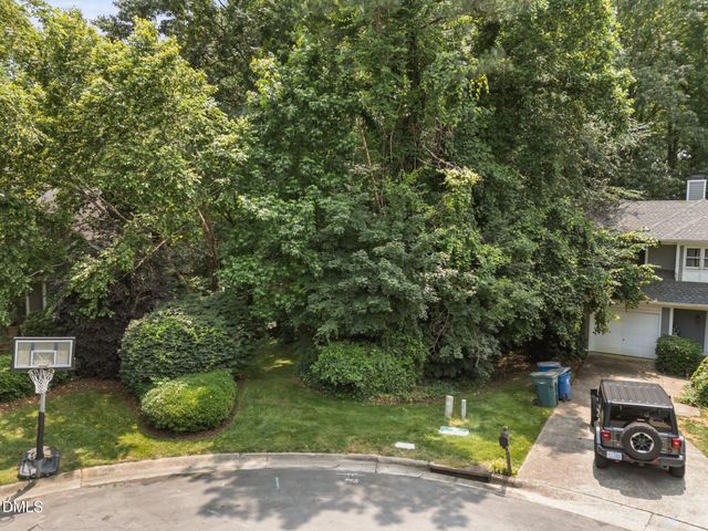 16 Marchmont Court, Durham, NC 27705